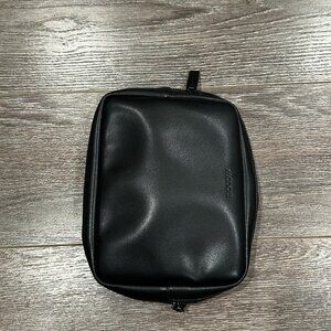 MONOS Metro Travel Pouch – Black – Great Condition
